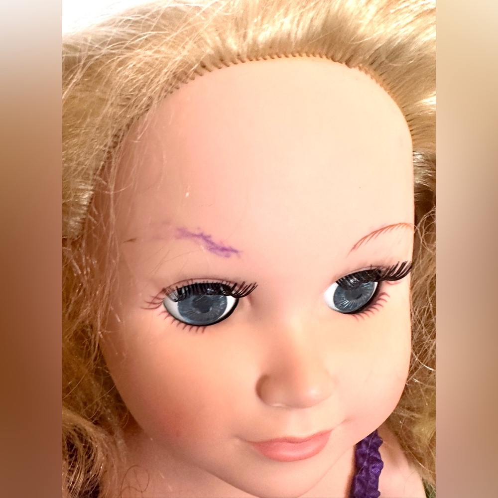 American Girl Cititoy 2013 18" Blonde Hair Blue Eyes Dolls (2) with Clothes - Picture 5 of 9